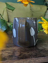 Load image into Gallery viewer, #15 - Frog &amp; Tulips Mug